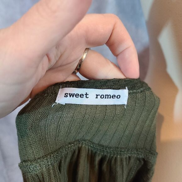 Sweet Romeo Camo Tunic Top Size Small - Picture 4 of 5